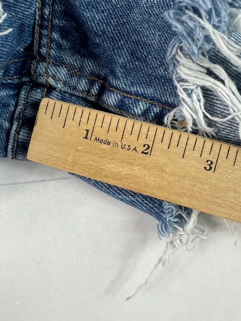 Y2K Levi's Jean Shorts Women 27* High Rise Blue Distressed Jorts USA Made Tag 10